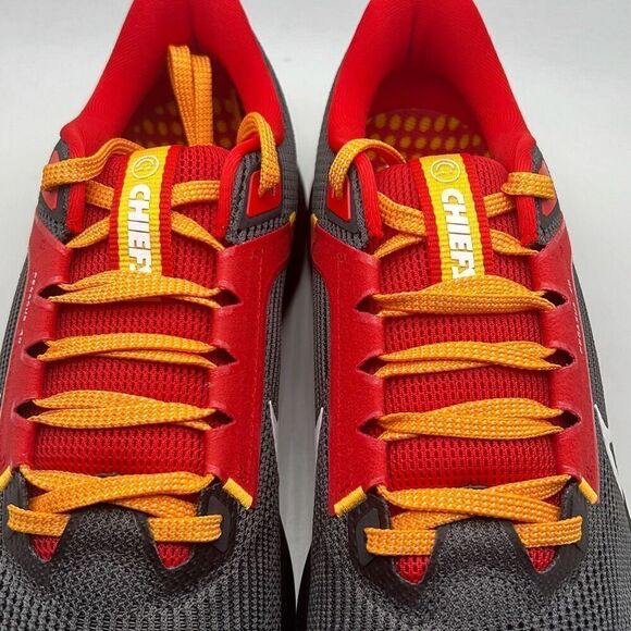 Nike NFL Air Zoom Pegasus 40 Kansas City Chiefs Red DZ5985-001 Mens Size 10 NEW - Picture 4 of 10